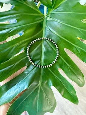 Hematite bracelet (one)